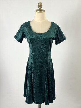 Vtg 90s In Charge Forest Green Crushed Velvet Skater Dress Scoop Neck Grunge